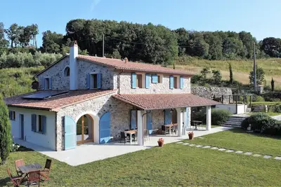 Image de Fantastique nouvelle villa près de la mer dans l'une des plus belles régions de la Toscane