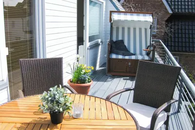 Image de Cet appartement se présente dans un style individuel et maritime et a été rénové en 2016 avec une grande attention aux détails.