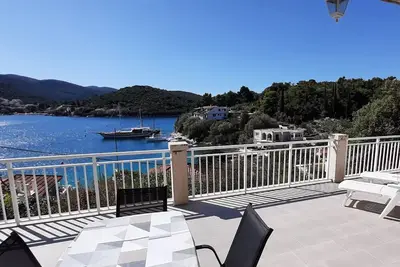 Image de Appartement Classic KorÄŤula - Appartement 2 Chambres avec Terrasse et Vue sur la Mer