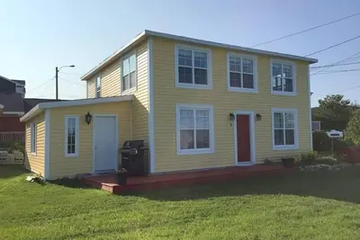 Image de Port vivant près de St. John's avec Wifi Gratuit et tout le confort de la maison!