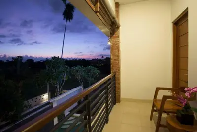 Image de Vue supérieure du champ de riz à Kubu Bali