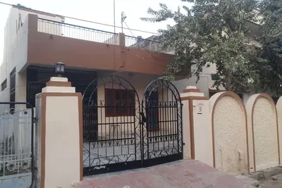 Image de Villa de 3 Bhk avec salle à manger séparée, à 3 km du centre-ville, à 1 km du parc informatique