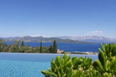 Image de Villa de luxe Costa Emmelia avec vue mer panoramique et piscine à débordement!