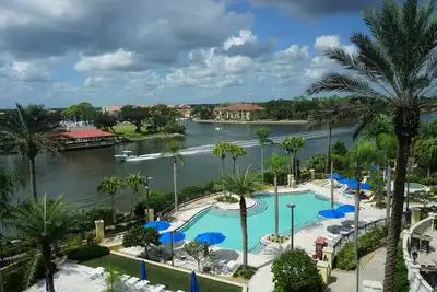 Image de 5★ Resort-Style Retreat, Sunset Cruises, Boat\/Jetski Rentals, Beach & Dolphins