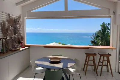 Image de Bel appartement vue pleine mer