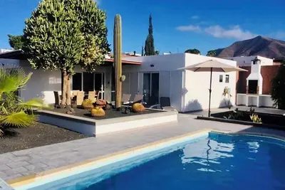 Image de Villa Felicia-Villa avec piscine privée -Lanzarote-Los Coloradas -Playa Blanca-Confidentialité