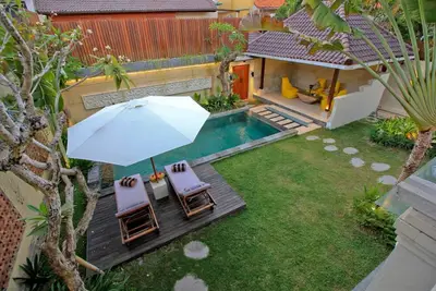 Image de 5 minutes à pied de la plage-piscine privée Uma Lima 1br Villa