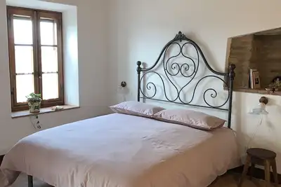 Résidence toscane typique dans un ancien village à la périphérie de Sienne