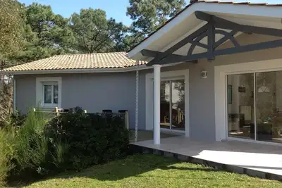 Image de Villa Standing Recente Au Calme