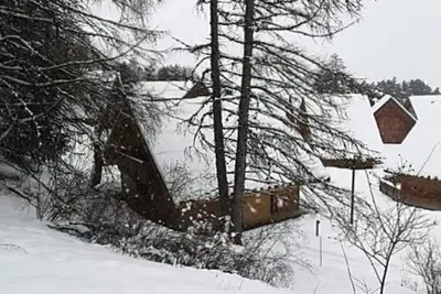 Image de Demi Chalet Nathosam