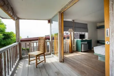 Image de 1 Br Cabine privée en bois à Nusa Dua