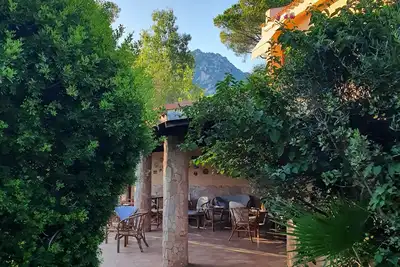 Image de Villa avec jardin luxuriant, à 250 mètres de la mer