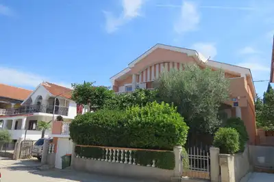 Image de Confortable appartement pour 6 personnes avec climatisation, Wifi, Tv, balcon et parking