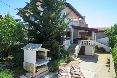 Belle maison de vacances privée avec climatisation, Wifi, Tv, terrasse, animaux admis et parking