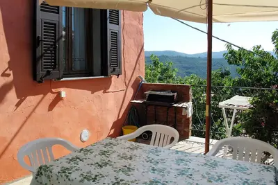 Image de Merveilleuse maison de vacances privée pour 5 personnes avec piscine, Tv, terrasse et animaux admis