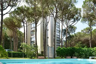 Image de Bel appartement avec piscine, climatisation, Tv, terrasse, animaux admis et parking