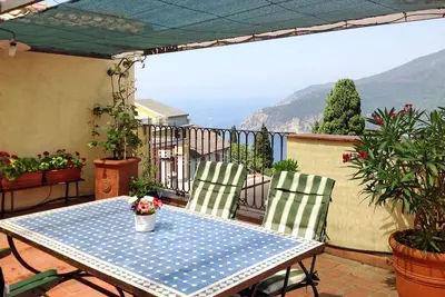 Image de Confortable appartement pour 5 personnes avec Wifi, climatisation, Tv, terrasse et parking