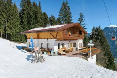Image de Confortable appartement pour 4 personnes avec Wifi, Tv, terrasse et parking