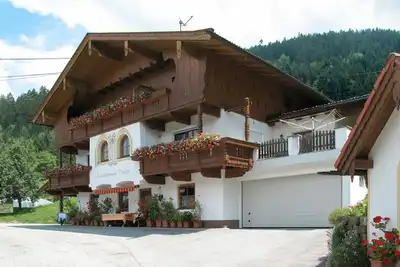 Image de Bel appartement pour 4 personnes avec piscine, Wifi, Tv, balcon et parking