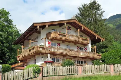 Image de Bel appartement pour 12 personnes avec Wifi, Tv, patio et parking