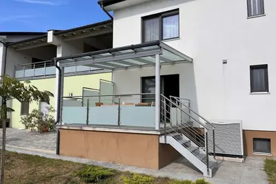 Image de Joli appartement avec Wifi, climatisation, Tv, terrasse, animaux admis et parking