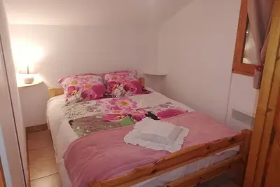 Image de Appartement avec mezzanine proche remontés mécanique et centre village.