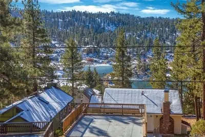 Image de Big Bear Cabin with View
