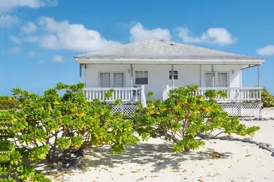 Image de Cottage face à la plage privée