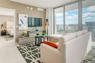 Image de 2019 New HydeHouse Sw 3br Corner Suite + 14th Floor