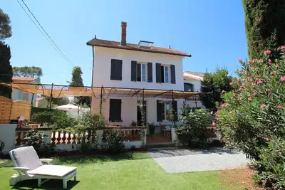 Image de « La Villa du port » Charme en bord de mer à Saint Aygulf