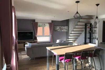 Image de Duplex neuf tout confort, proche lac et station de ski