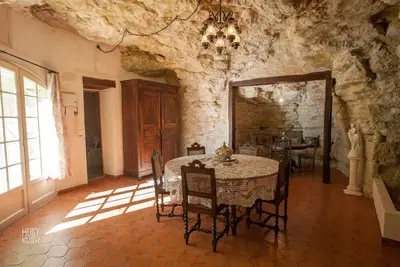 Image de Le Skylark 'Troglo-gîte' dans notre sanctuaire d'oiseaux chanteurs près du Château Chenonceau
