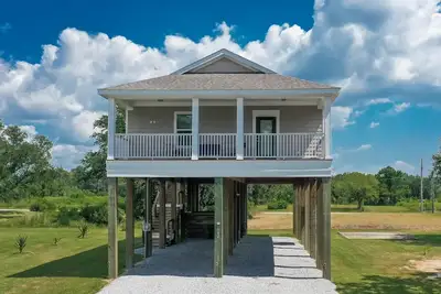 Image de Gulf View (New 3 Bdrm House) à pied de la plage