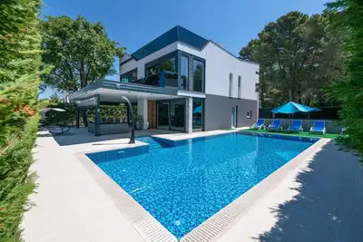 Image de Superbe maison à Fazana avec sauna