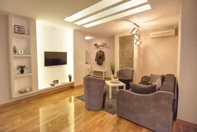 Image de La vie est facile dans cet impressionnant condo akind situé dans une rue bohème