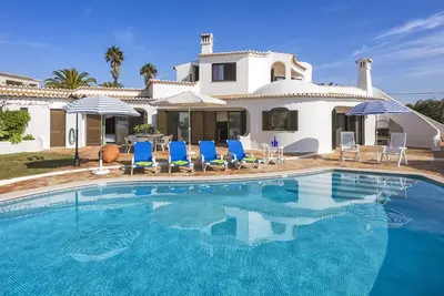 Image de Amazing Carvoeiro Villa | 4 Bedrooms | Villa Jasmin | Walking Distance to Beautiful Beach