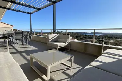 Image de 3-T4 vue mer spa hammam salle de sport piscine 29°