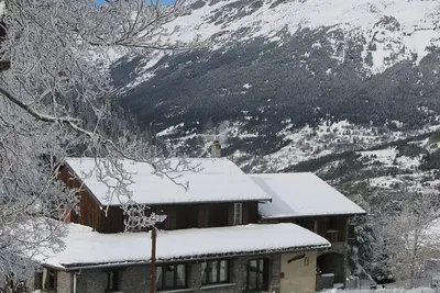 Image de prenez de la hauteur hiver /été