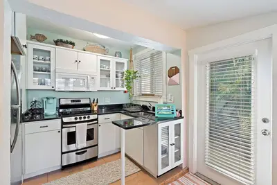 Image de Centre-ville Cottage-calme-privé-proche de tout