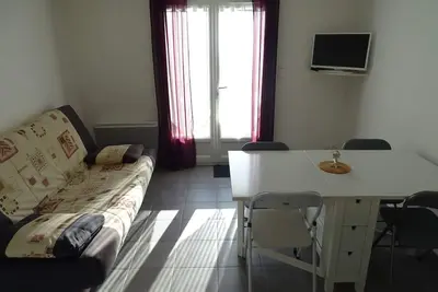 Image de Maison dans résidence avec piscine à 10 mn de la plage