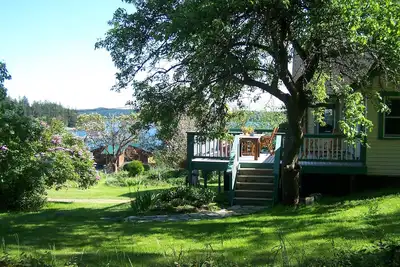 Image de Escapade Quintessential Island sur l'île d'Orcas. Vue magnifique! À partir de 199 $
