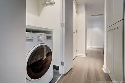 Image de Superbe studio de design à ❤️ de Yorkville