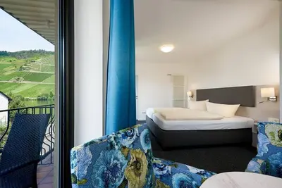 Image de Classe supérieure - Moselhotel Sonnenuhr