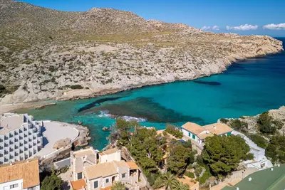Image de Agréable appartement dans une maison de vacances avec Wifi, climatisation, piscine, Tv et terrasse