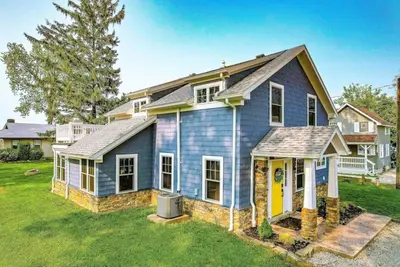 Image de 3br \/ 2ba Lake Home: à quelques pas de la plage \/ parc privé - à 19 km de Cedar Point