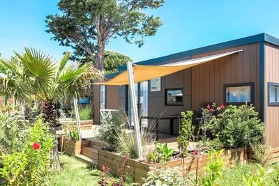 Image de Appartement dans une maison de vacances avec piscine, Wifi, climatisation, Tv, terrasse, parking