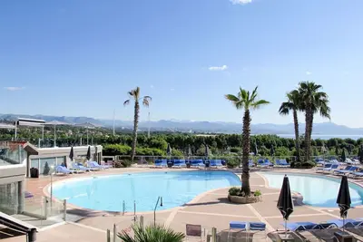 Image de Agréable appartement pour 2 personnes avec climatisation, piscine, Wifi, Tv et balcon