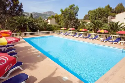Image de Bel appartement pour 2 personnes avec Wifi, climatisation, piscine, Tv, terrasse et parking
