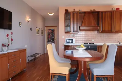 Image de Bel appartement pour 4 personnes avec Wifi, climatisation, Tv, balcon et parking