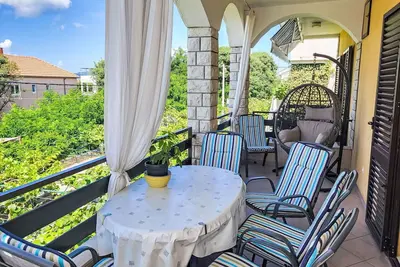 Image de Agréable appartement pour 7 personnes avec climatisation, Wifi, Tv, balcon et parking